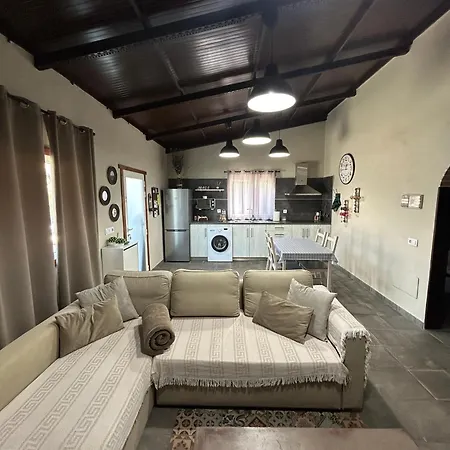 Casa Vulcania * La Rosa
